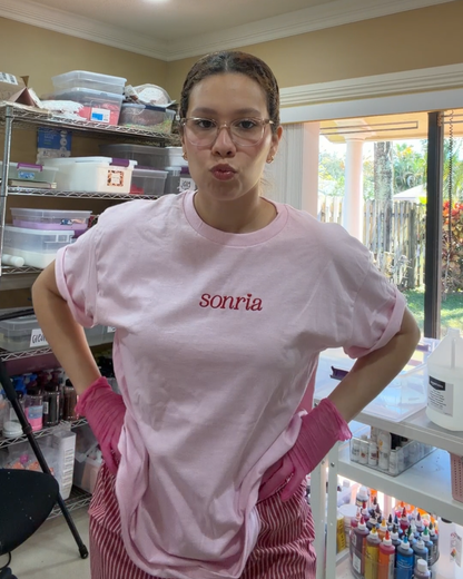 Sonria Tee